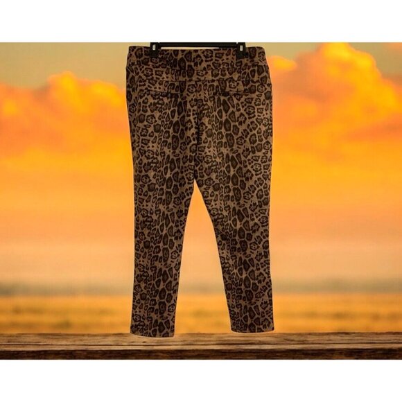 Charlie Paige Womens Animal Print Pants Size L/G Pockets - Picture 14 of 16